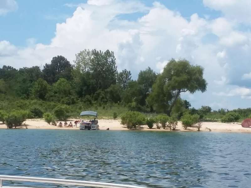Calamity Beach Arkansas Free Campsite