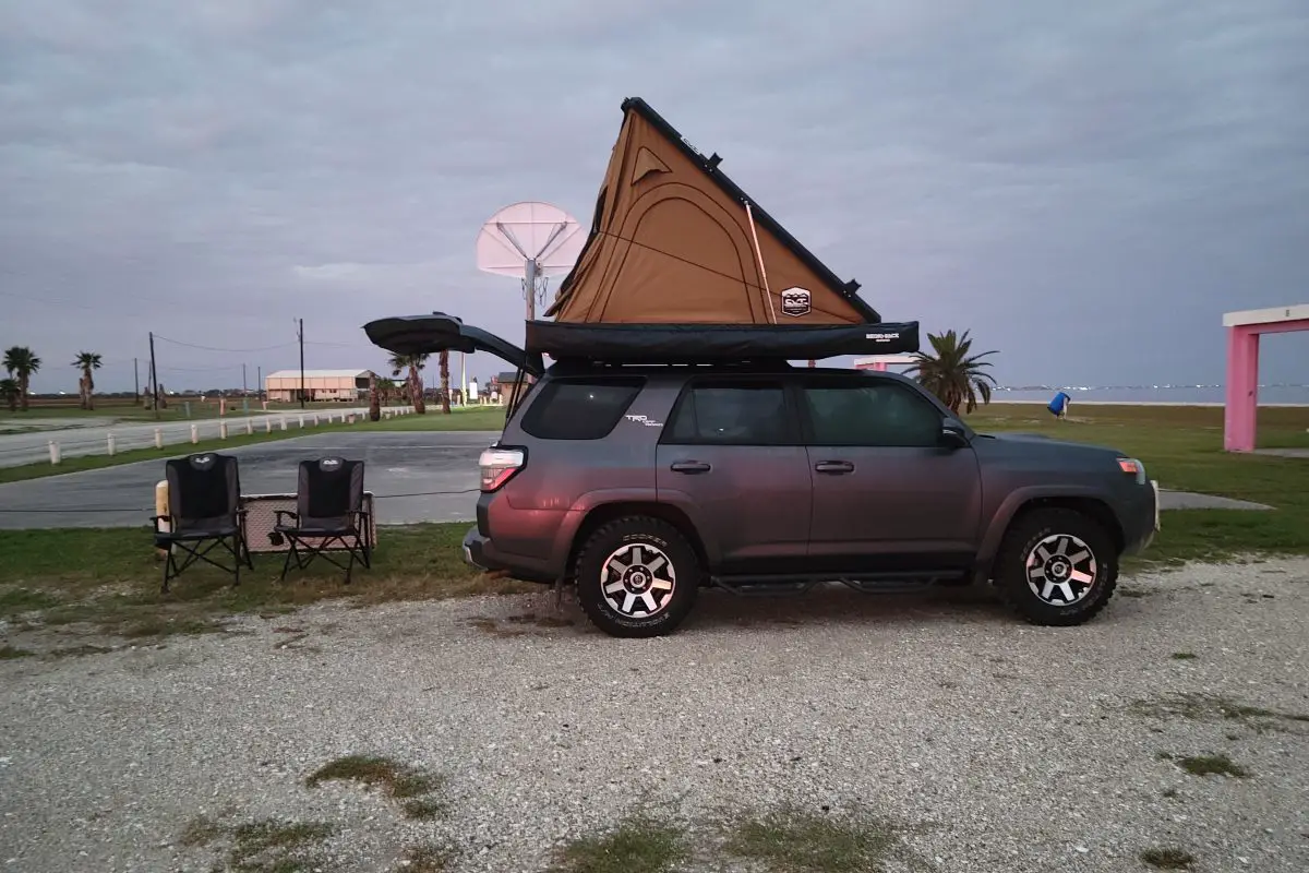 $Runner & Roof Top Tent