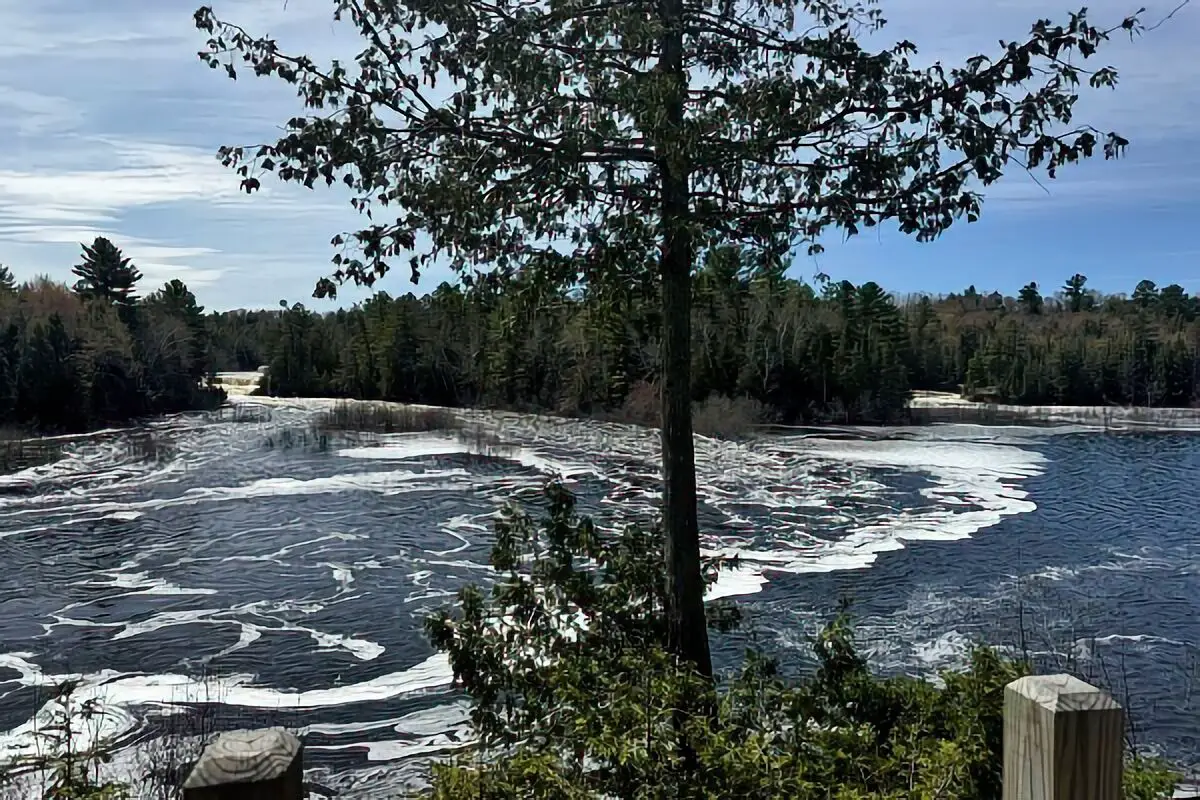 Tahquamenon Falls Michigan Boondocking